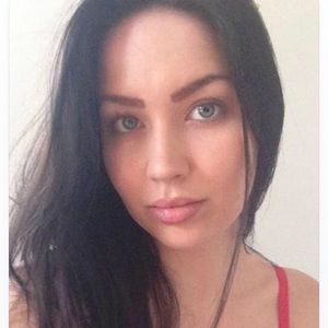 Meet your Posher, Julieta