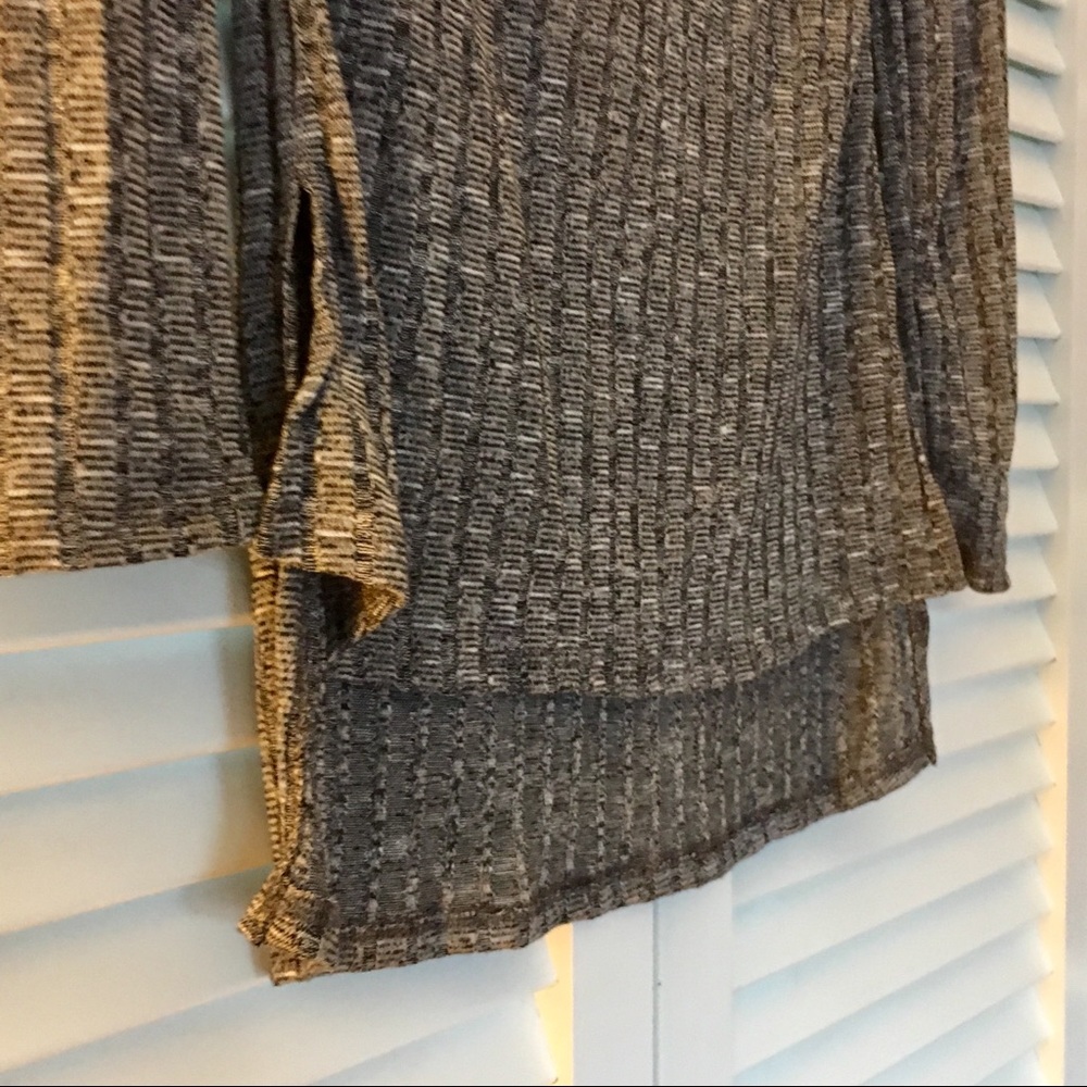 *New without tag* Cold Shoulder Grey Ribbed Top - Picture 3 of 6
