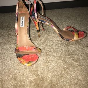 Steve Madden Floral Sandal