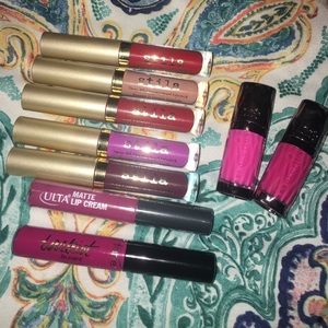 9 brand new mini lipsticks!