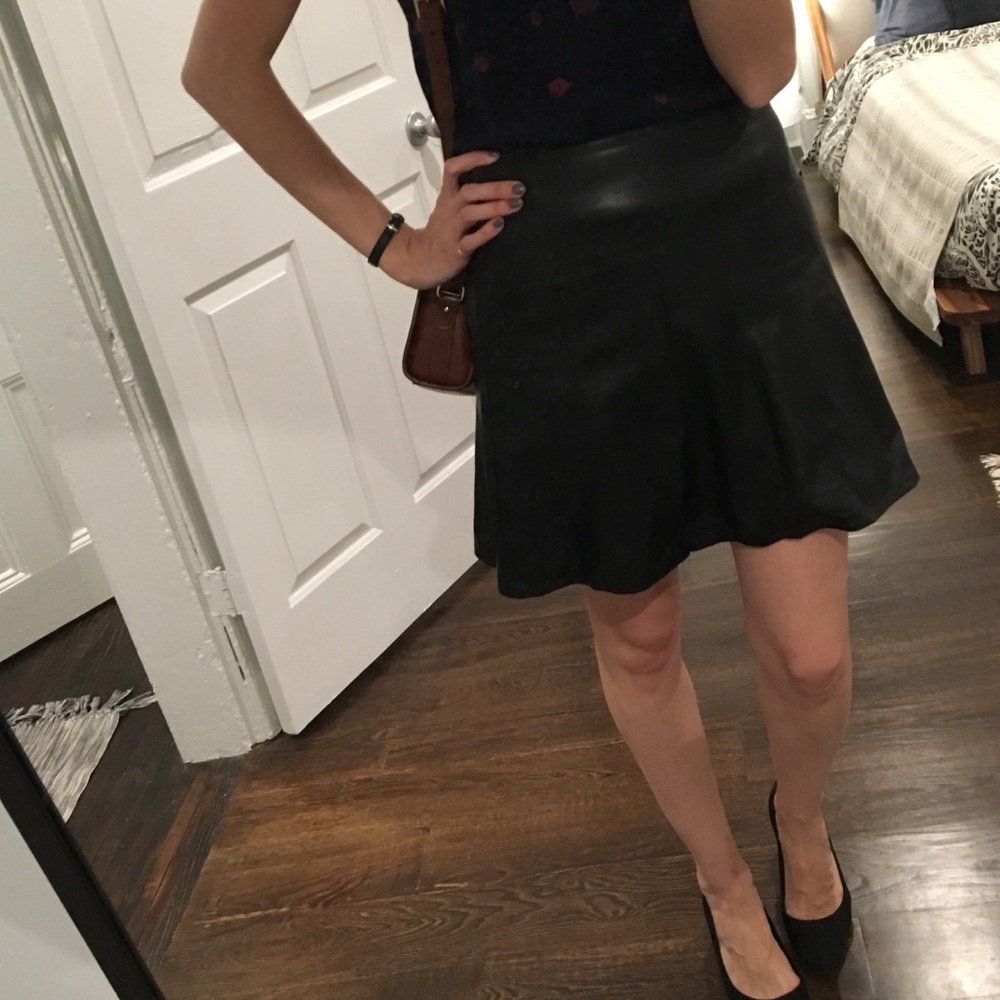 Faux leather swingy skirt - size 0 fits size 2