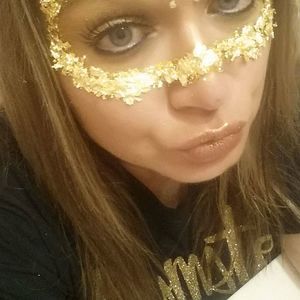 Meet your Posher, Erika