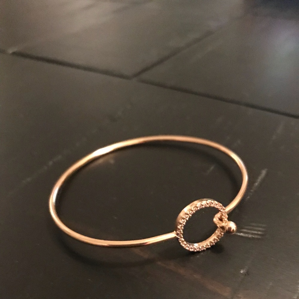 Banana Republic Thin Gold Layering Bangle