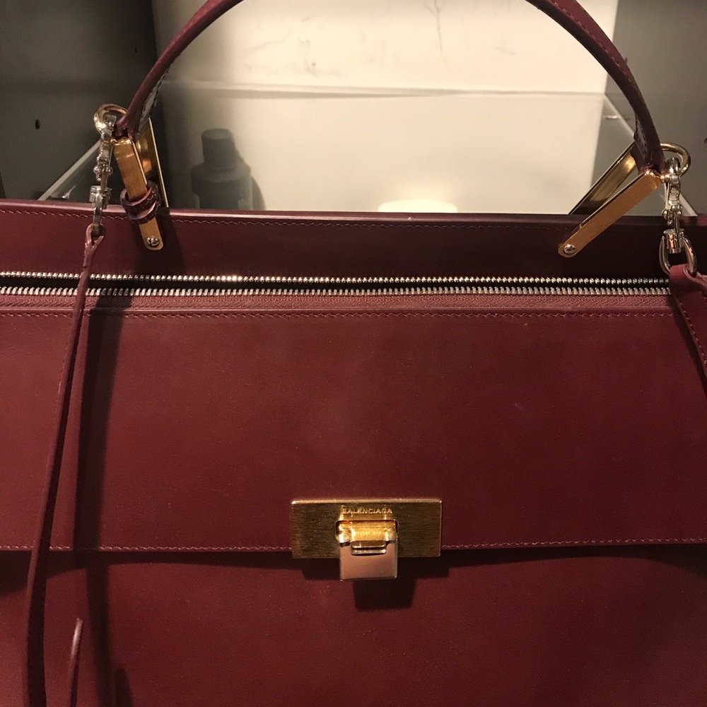 Have only worn it twice . It was a present . - Picture 3 of 4