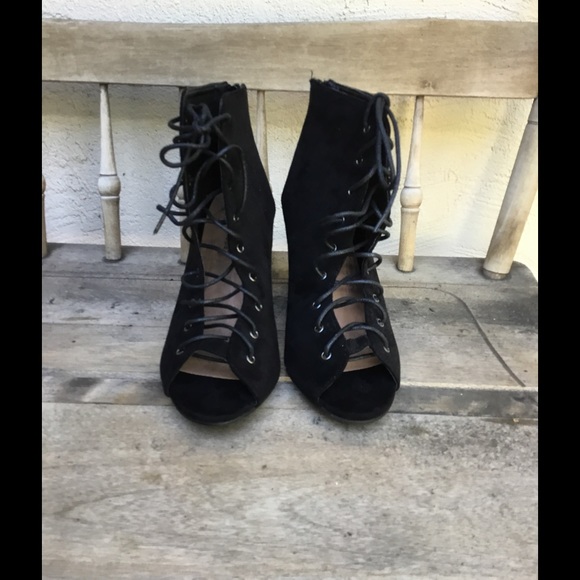 Black open toe booties lace up - Picture 1 of 4