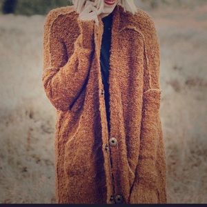ISO  fp boucle RUST cardigan in a small