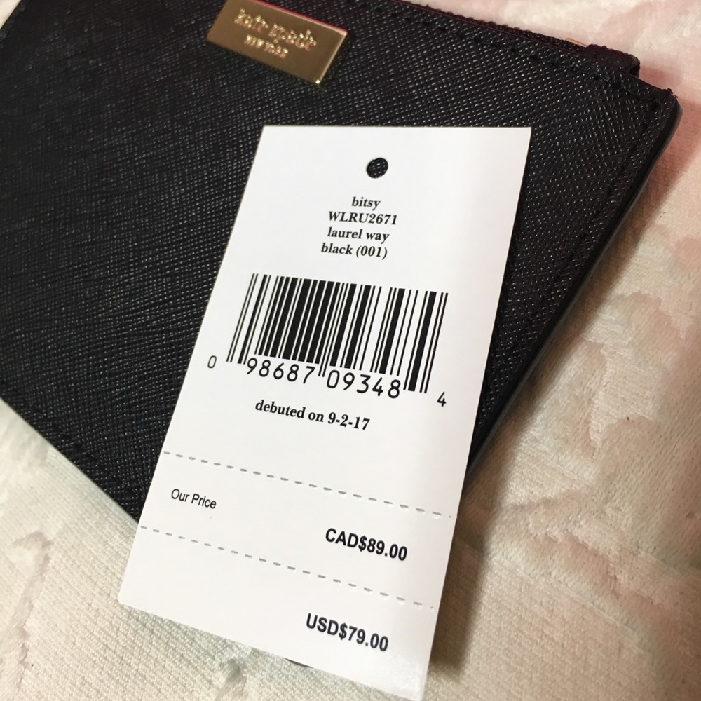 Kate Spade BLACK Keychain Wallet - Picture 5 of 5