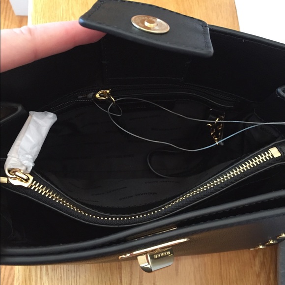 NWT MICHAEL KORS STUDDED CROSSBODY - Picture 5 of 8