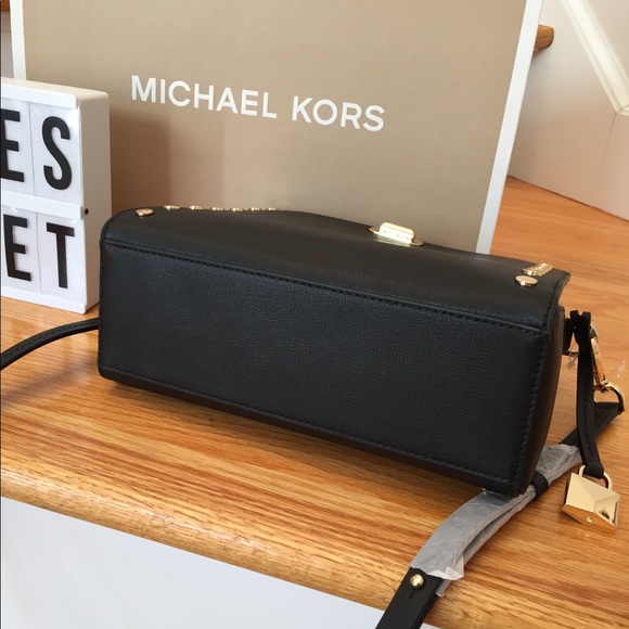NWT MICHAEL KORS STUDDED CROSSBODY - Picture 6 of 8