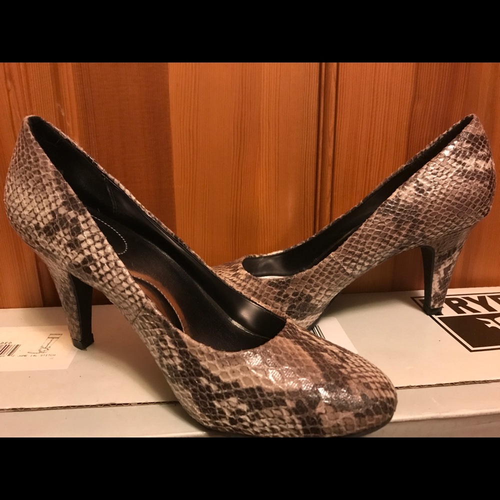 Merona heels