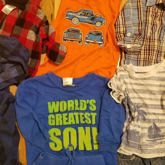 Bundle of toddler clothes - Picture 6 of 7