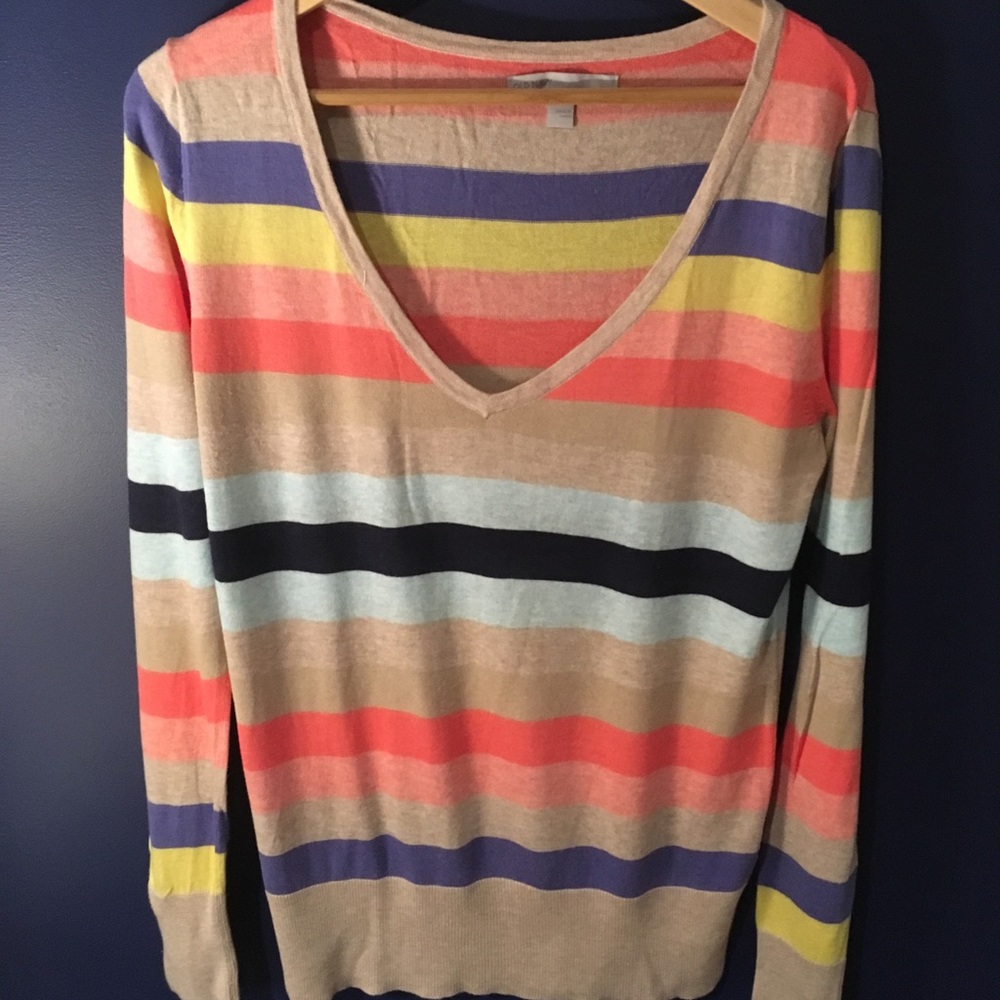 Old Navy Sweater