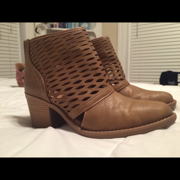 Brown Fall Booties - Picture 2 of 4