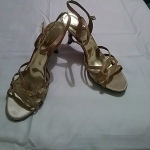 Jacqueline Ferrar Gold heels