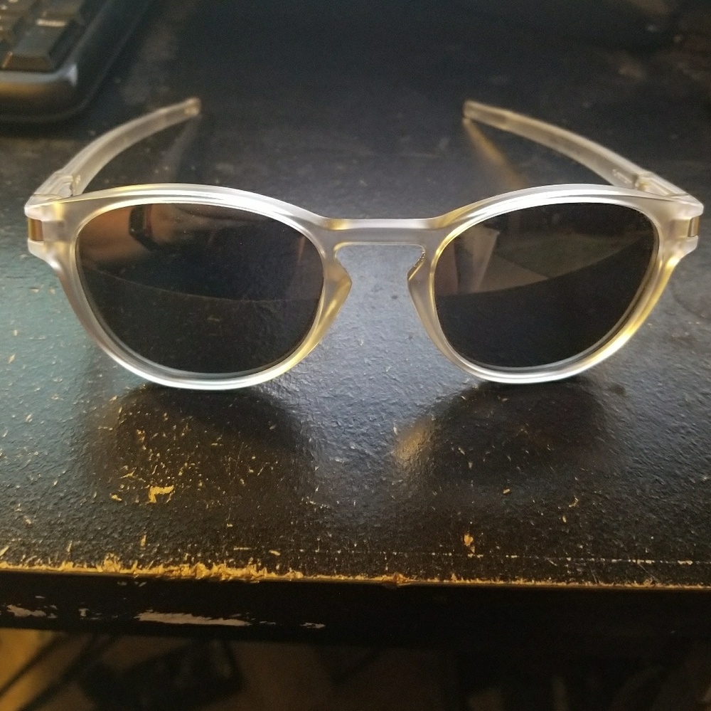 Oakley Latch sunglasses