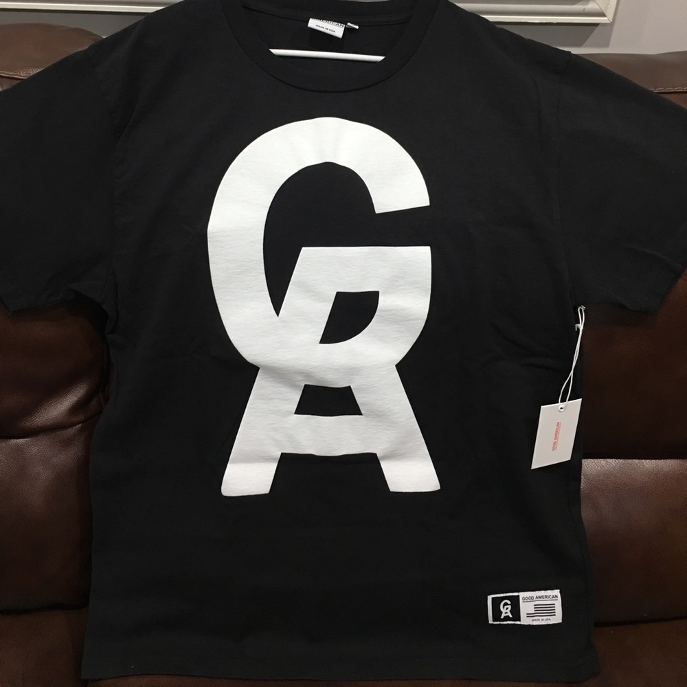 Good American oversized t shirt !!