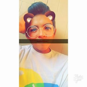 Meet your Posher, Ferny