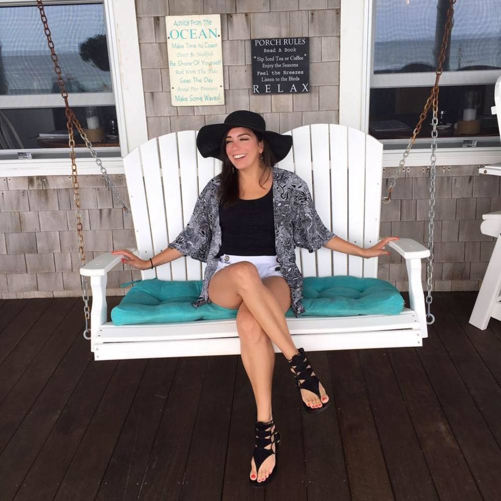 Meet your Posher, Laura