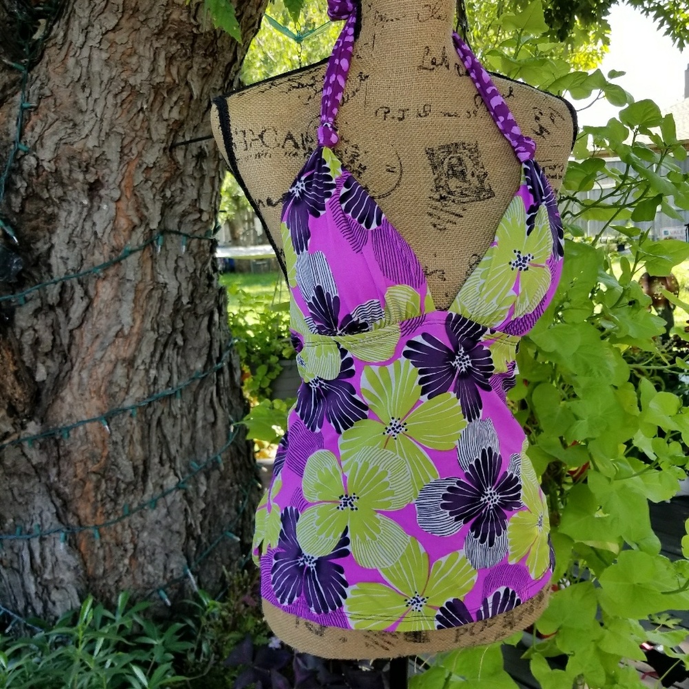 Vibrant Floral Swimsuit Top
