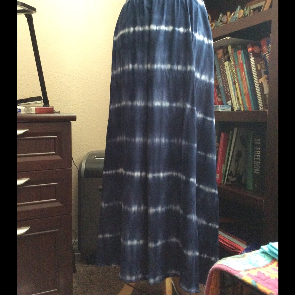 Merona tie-dye maxi skirt. EUC xl