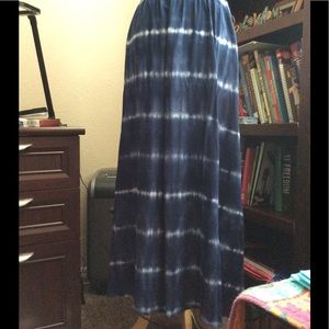 Merona tie-dye maxi skirt. EUC xl