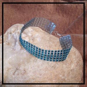 CRYSTAL CHOKER NECKLACE |TURQUOISE BLUE |TEAL