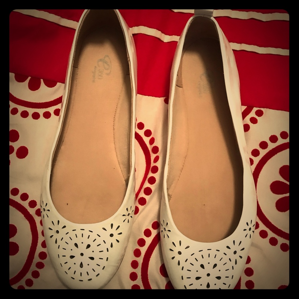 Shiny white flats