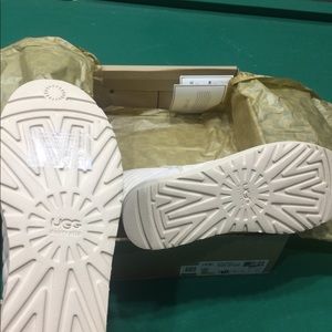 Women’s Classic Short Quilted Ugg Boots