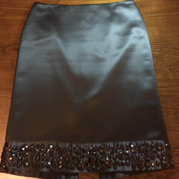 Dresses & Skirts - White House black market skirt set