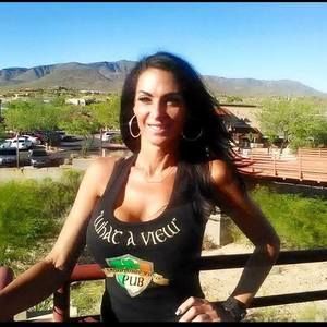 Meet your Posher, Desiree