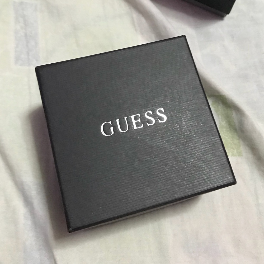 Guess Watch - Picture 4 of 4