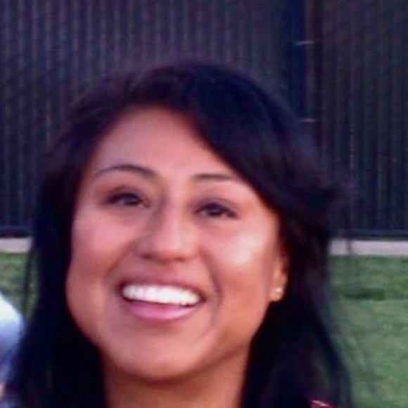 Meet your Posher Emme - Picture 5 of 11