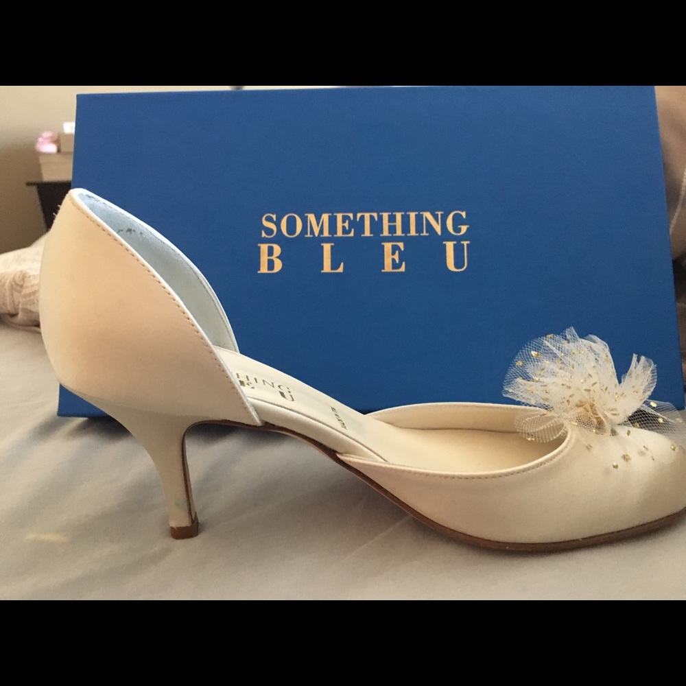 Something bleu carousel bride kitten heels