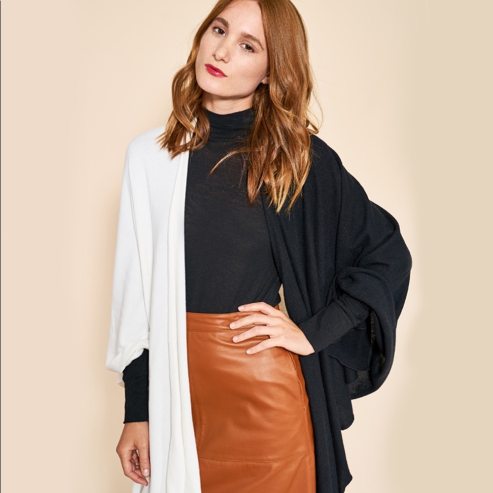 Rachel Zoe Black & White Colorblock Cape