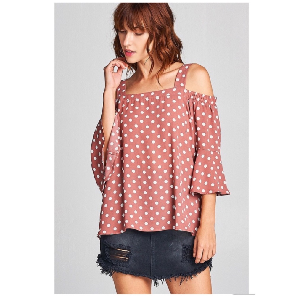 🎉Host Pick 🎉 cold shoulder top