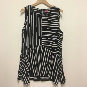 Vince Camuto "Dash-Print Ruffle Hem Top" SIZE M