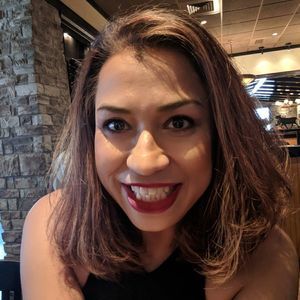 Meet your Posher, Monica