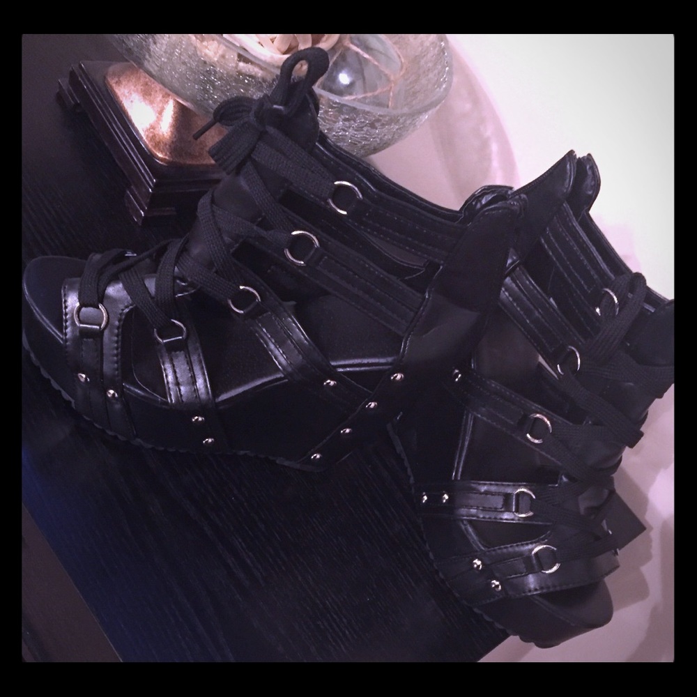 Black lace up shoes