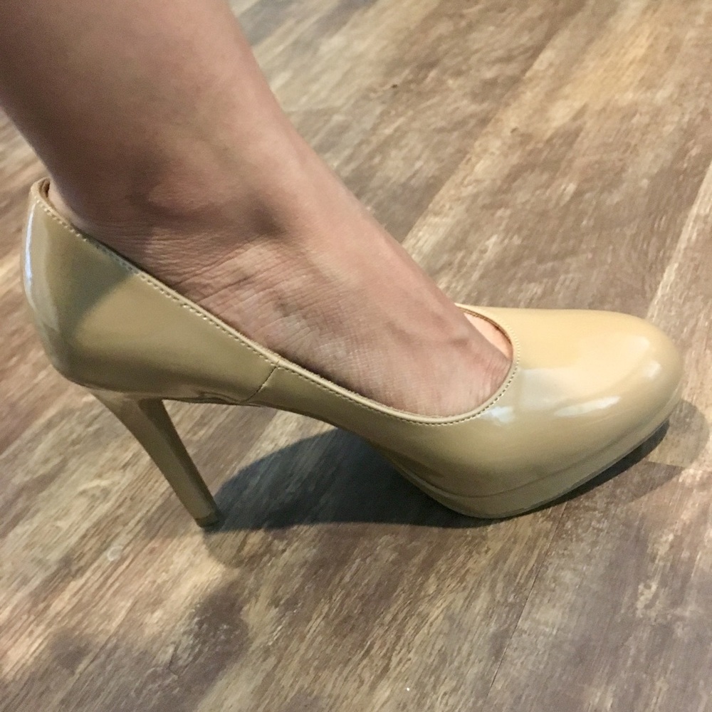 Nude Heels 6.5