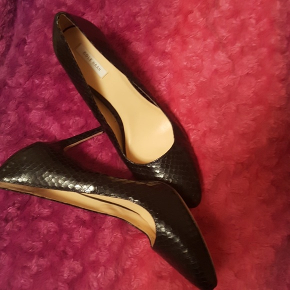 Cole Haan Bethany Pumps - Picture 2 of 5