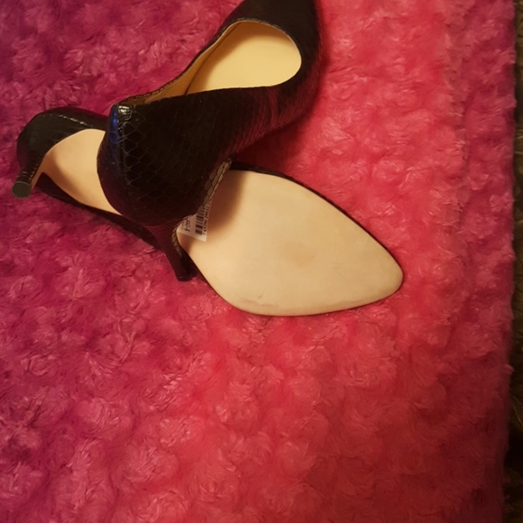 Cole Haan Bethany Pumps - Picture 5 of 5