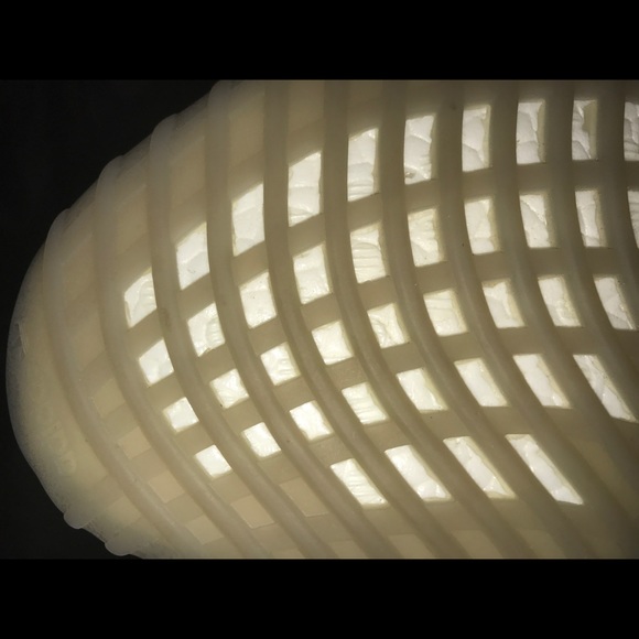 UA Yeezy Boost 350 V2 Belugas X Jordan Westbrooks - Picture 3 of 7