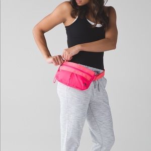 Lululemon fanny pack crossbody