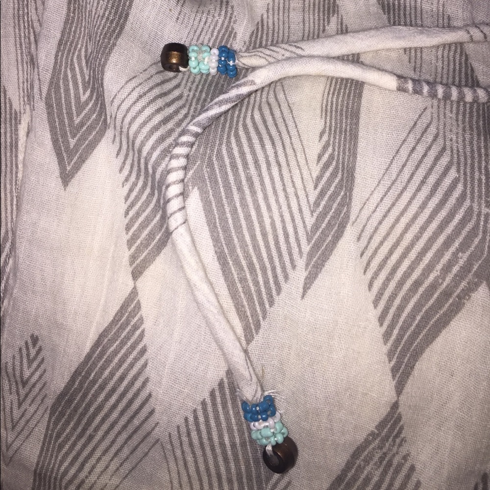 Flowy Roxy pants - Picture 2 of 3