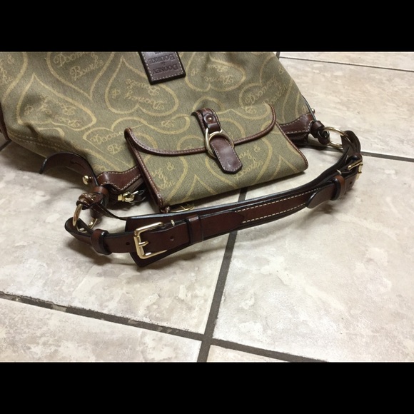 NWOT Authentic Vintage Dooney and Bourke w/ Wallet - Picture 3 of 8