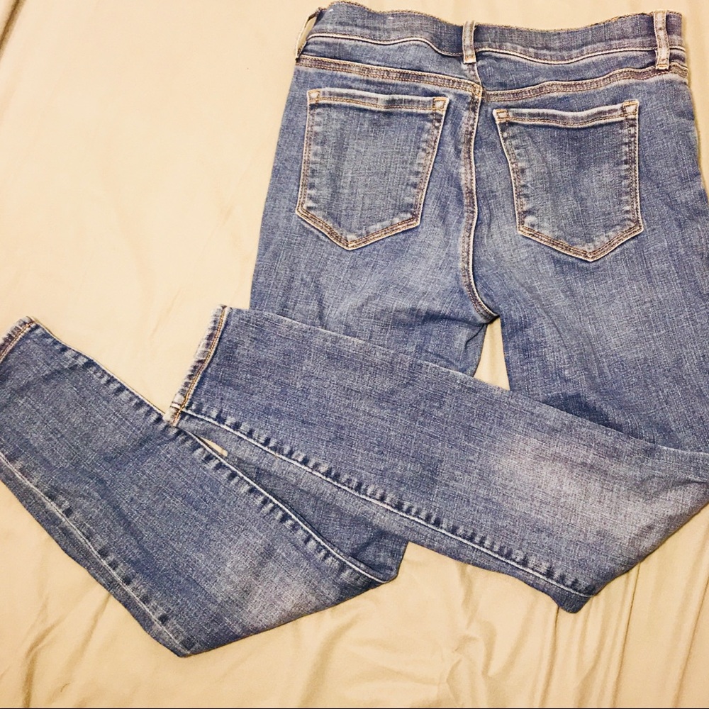 LOFT Petite Skinny Jeans in Mid Blue Vintage Wash