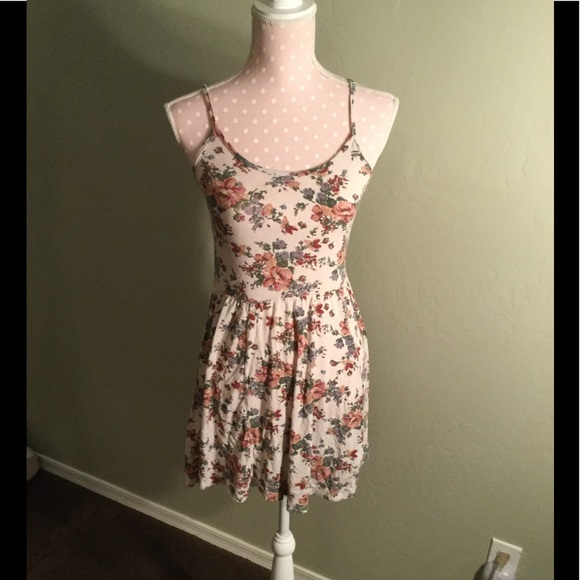 Mini White Floral Brandy Melville Dress Size S - Picture 2 of 6