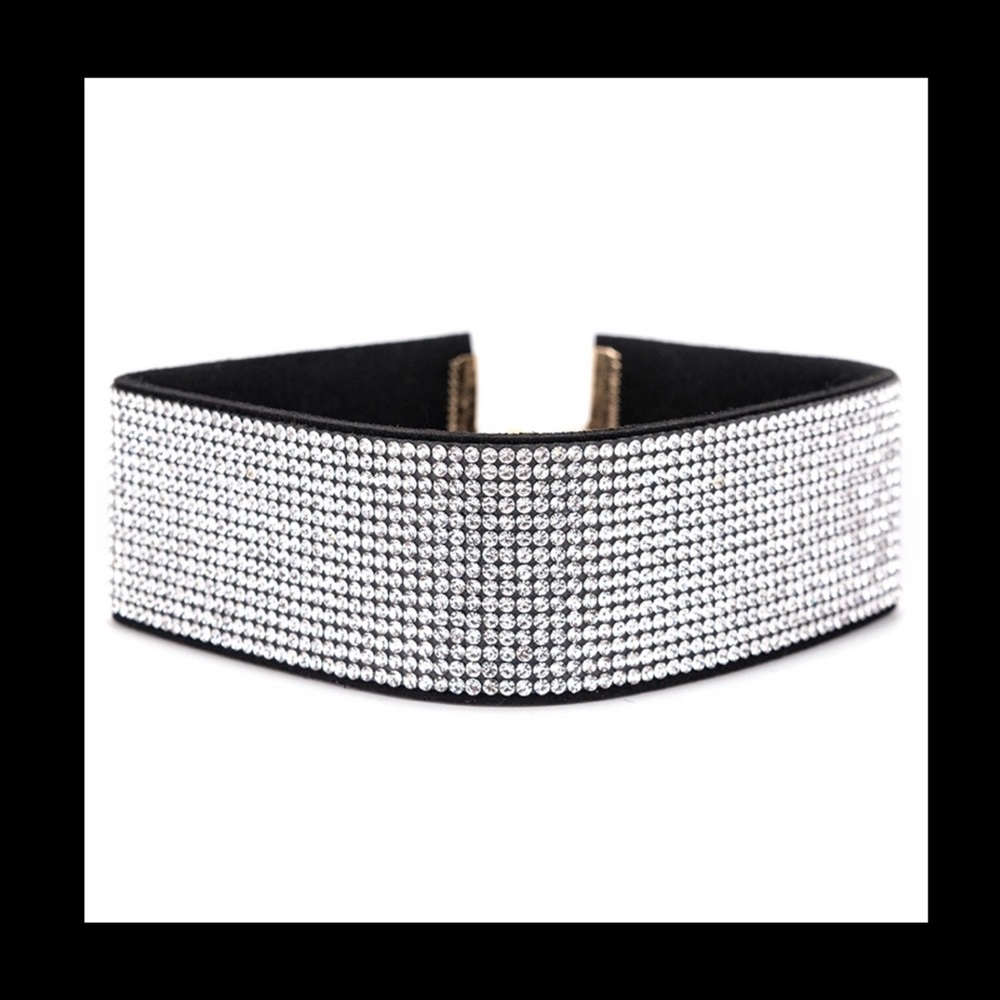 New! Rhinestone Choker - Picture 3 of 5