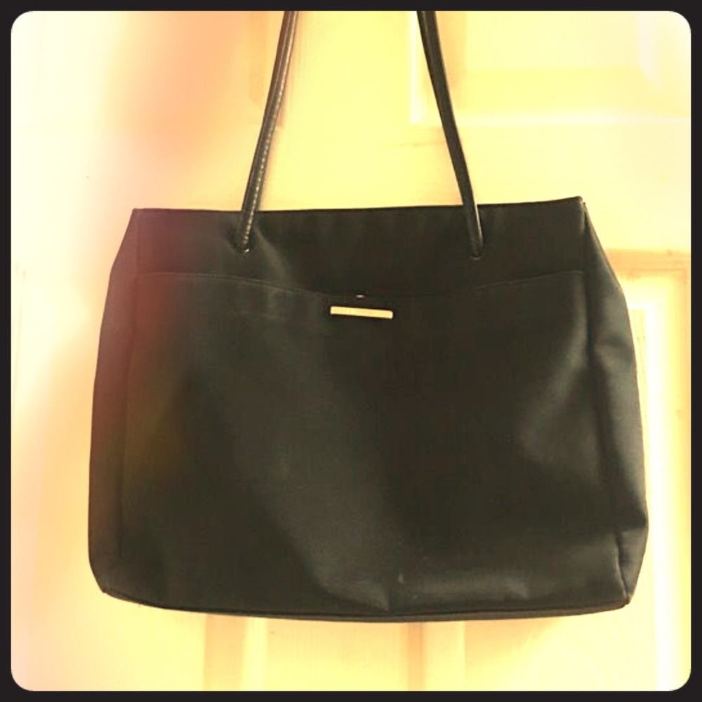 Long strap black nine W. purse
