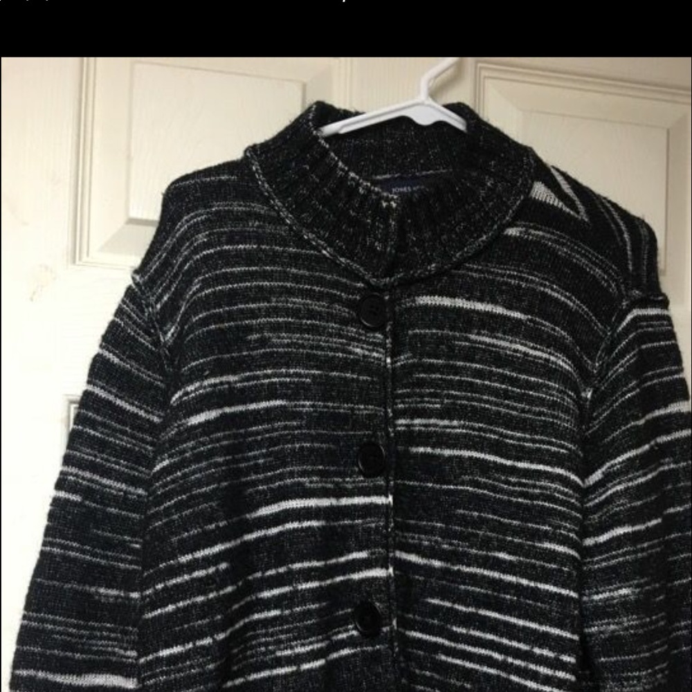 Jones New York woman sweater